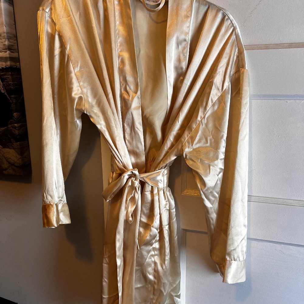 Victoria’s Secret Robe